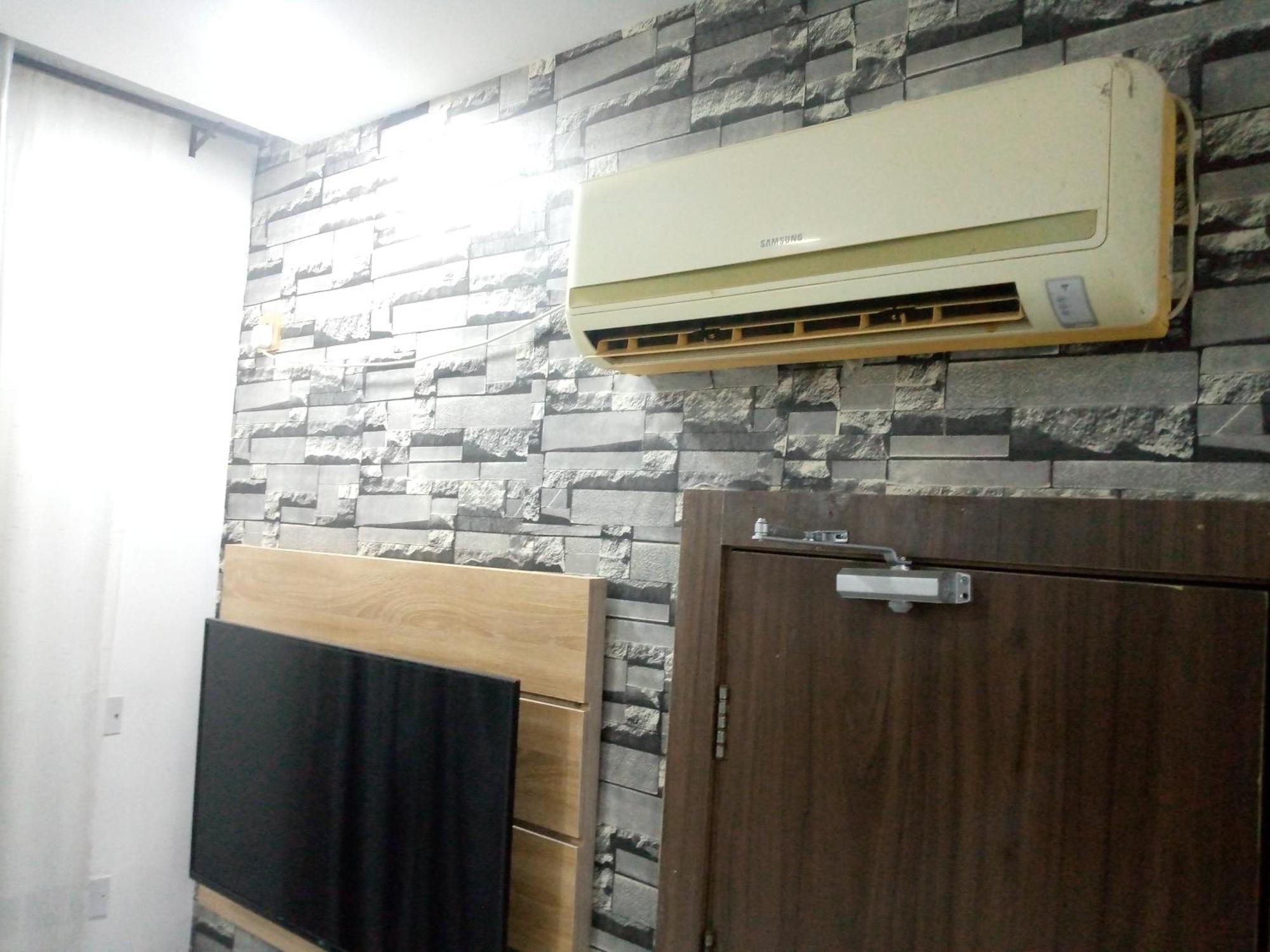 Exclusive Mansion Lekki Phase 1 Ilado Exterior photo
