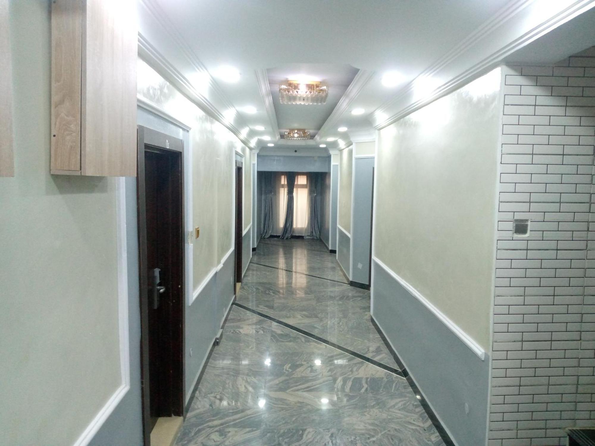 Exclusive Mansion Lekki Phase 1 Ilado Exterior photo